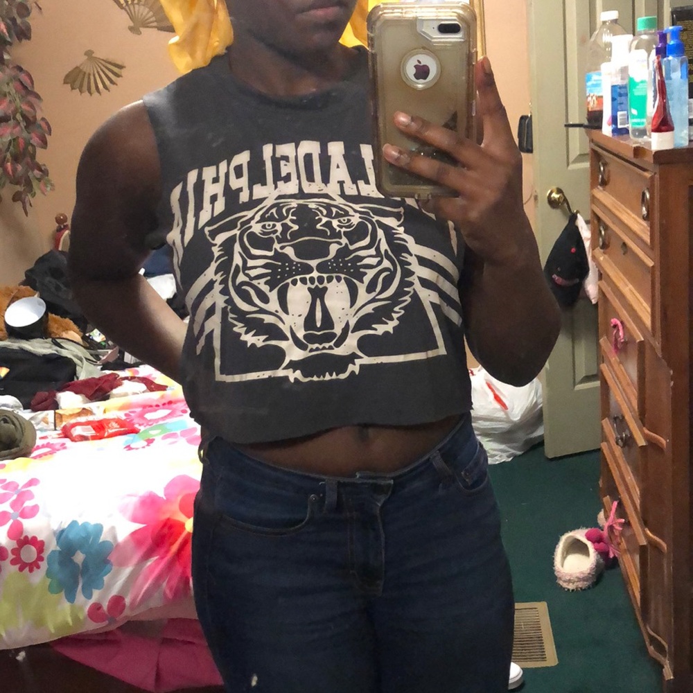 Graphic Muscle Tee